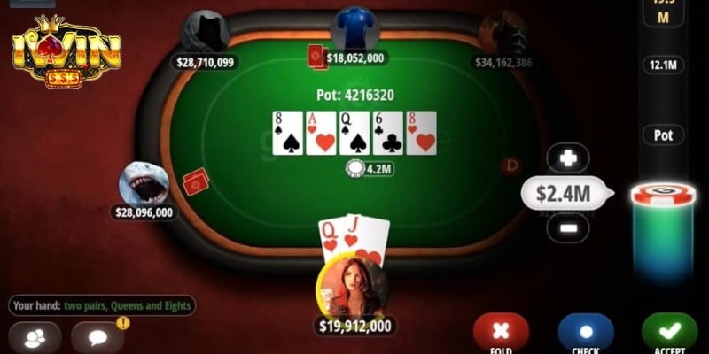 hành động trong Texas Hold'em Online IWIN